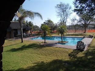 Limpopo Lodge 폴로콰네 외부 사진